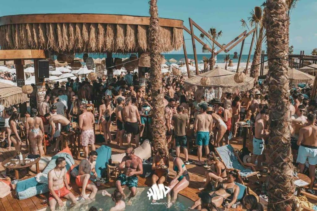 Eden Suite Paralia Exteriér fotografie