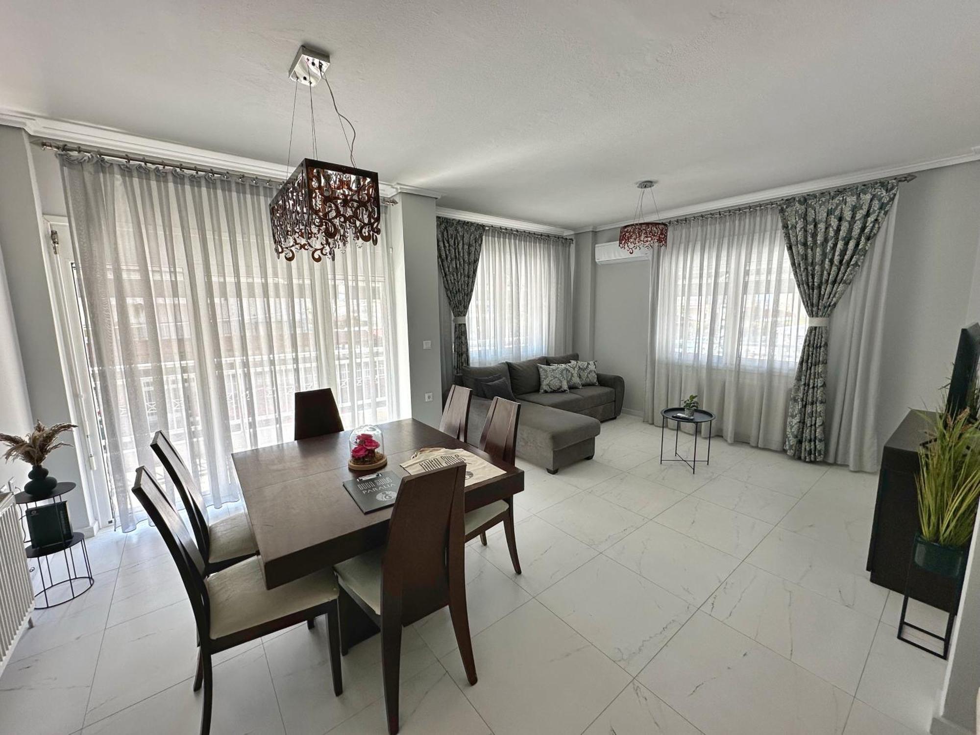 Eden Suite Paralia Exteriér fotografie