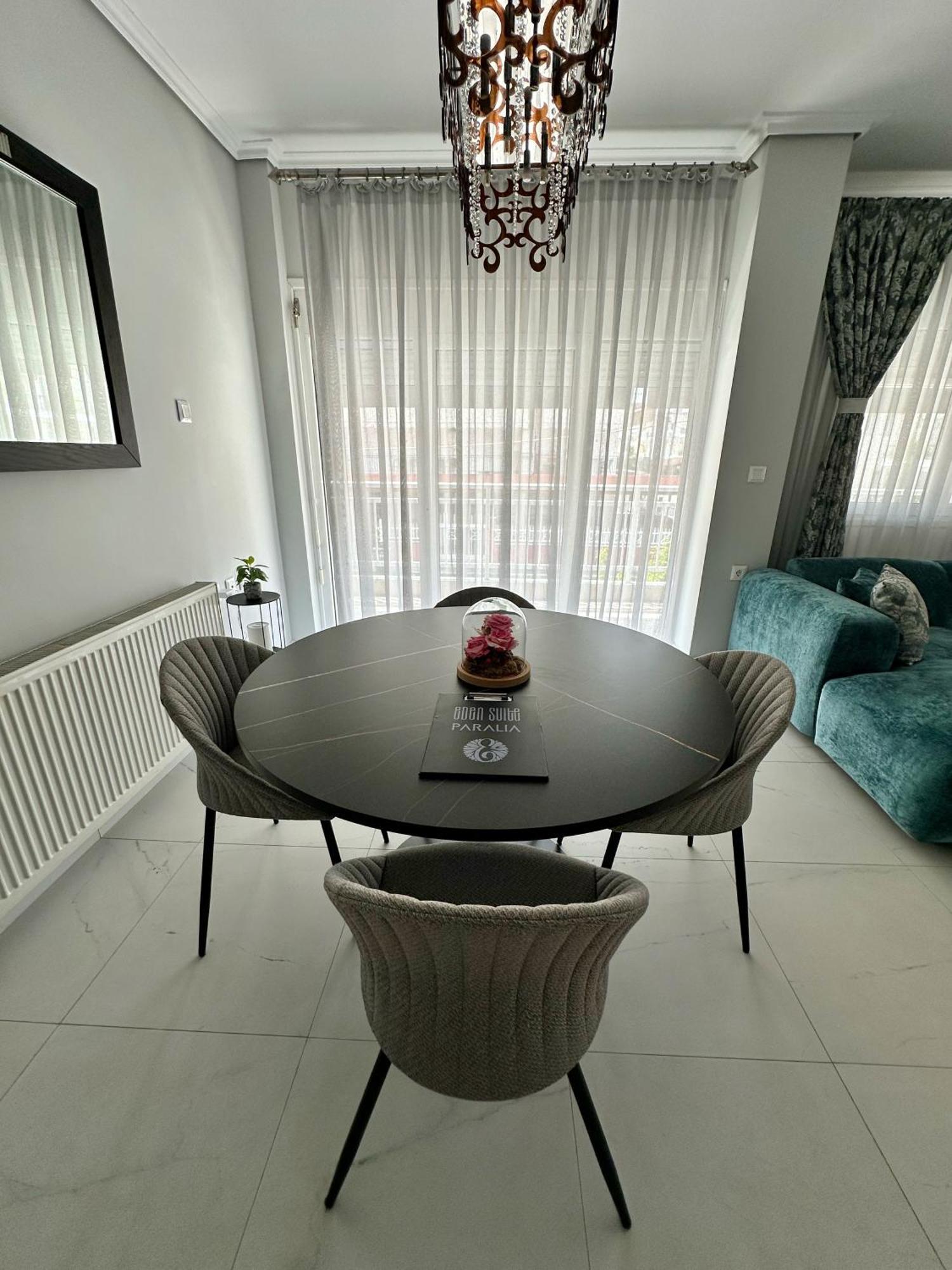 Eden Suite Paralia Exteriér fotografie